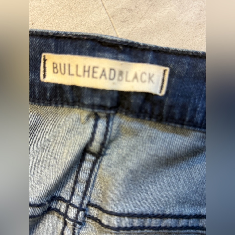 Bullhead Jeans - Picture 3 of 4